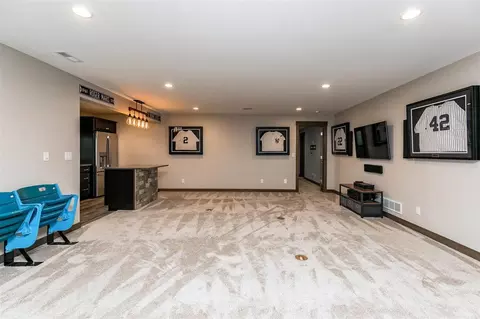 5906 Michael Dr NE, Cedar Rapids, IA 52411 photo 31