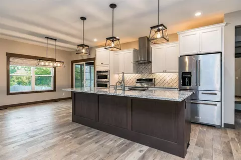 5906 Michael Dr NE, Cedar Rapids, IA 52411 photo 11