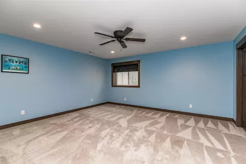 5906 Michael Dr NE, Cedar Rapids, IA 52411 photo 34