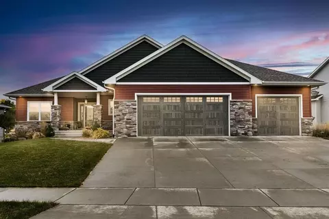 5906 Michael Dr NE, Cedar Rapids, IA 52411 photo 1