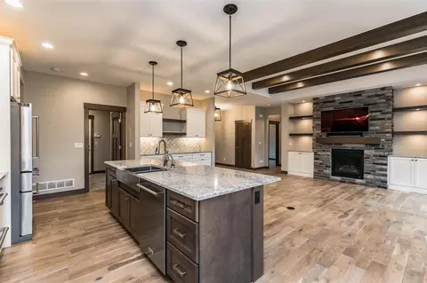 5906 Michael Dr NE, Cedar Rapids, IA 52411 photo 13