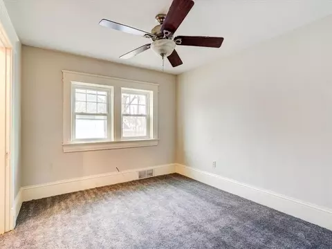 1625 E Ave NE, Cedar Rapids, IA 52402 photo 15