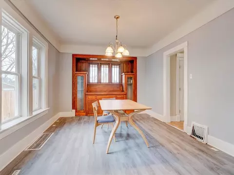 1625 E Ave NE, Cedar Rapids, IA 52402 photo 8