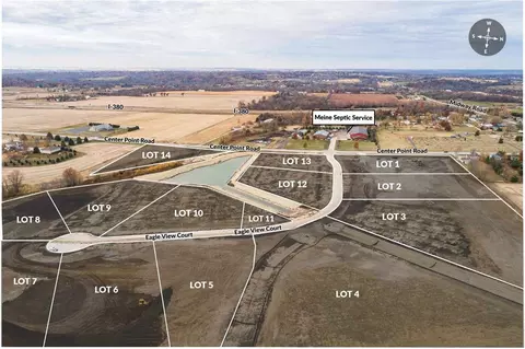 3200 Eagle View Ct, Robins, IA 52328