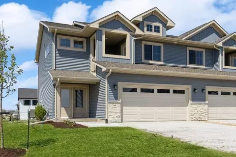 799 Brook Ridge Ave, North Liberty, IA 52317