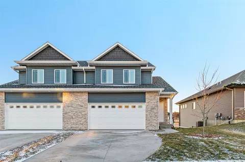 1230 Leann Cir, North Liberty, IA 52317