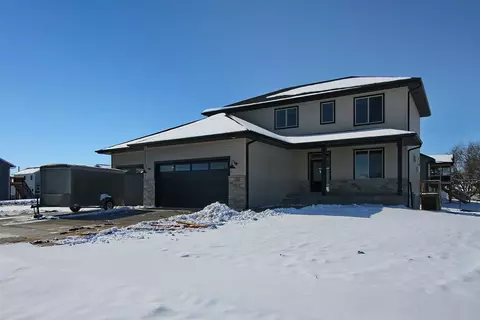 1305 Salm Dr, North Liberty, IA 52317