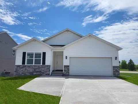 3206 Scanlon Farms Rd, Coralville, IA 52241