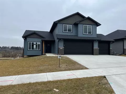 787 Aiden St, Iowa City, IA 52245