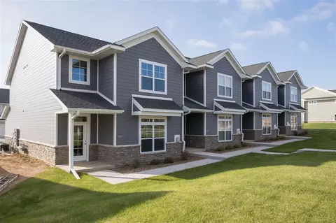 4703 Herbert Hoover Hwy, Iowa City, IA 52240