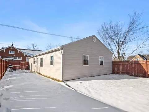 415 E 4th St, Tipton, IA 52772 photo 17