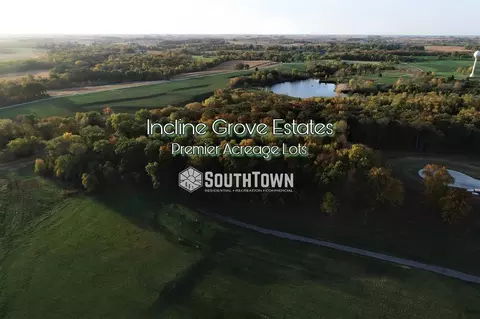 7 Nutmeg Avenue, Kalona, IA 52247