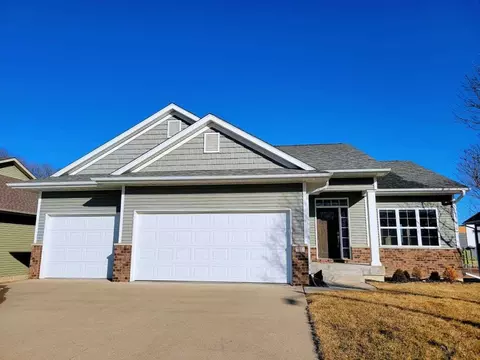 1137 Ryan Cir, Coralville, IA 52241