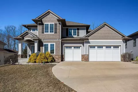 1981 Ollinger Dr, Coralville, IA 52241