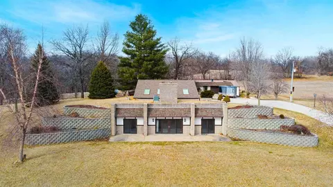 1676 Amana Rd NW, Swisher, IA 52338