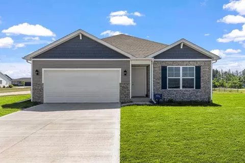2846 Anne Dr, Hiawatha, IA 52233