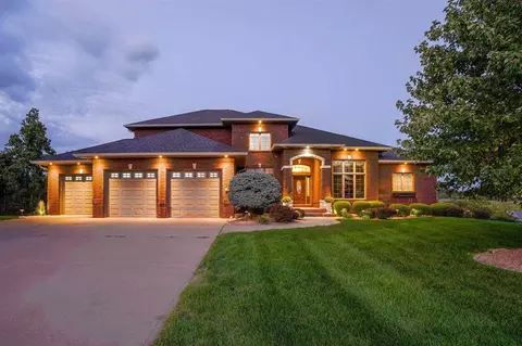 171 Auburn East Ln, Coralville, IA 52241