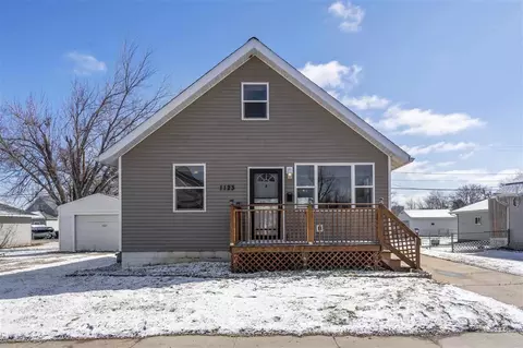 1123 NW 9th St, Cedar Rapids, IA 52405