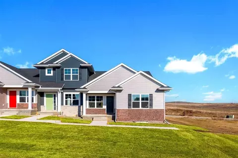 105 Sycamore Dr, Westbranch, IA 52358