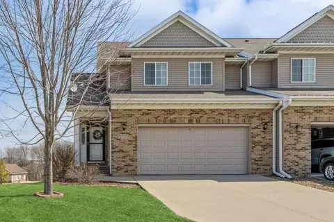 1570 Sadler Dr, North Liberty, IA 52317