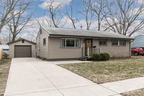 1414 Pine St, Iowa City, IA 52240