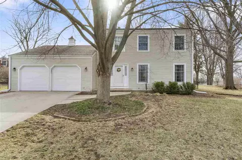 2663 Hillside Dr, Iowa City, IA 52245