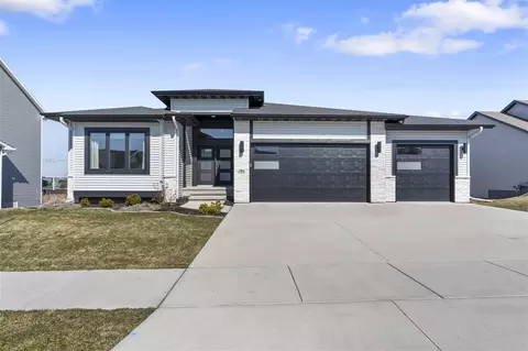 184 Sedona St, Iowa City, IA 52246