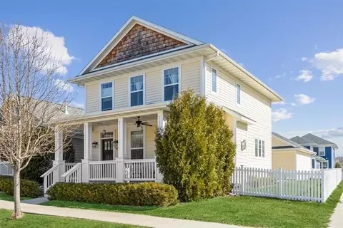 908 Canton St, Iowa City, IA 52245