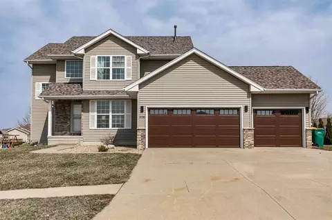 2035 Hillside Dr, Ely, IA 52227 photo 2