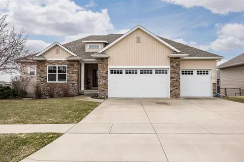870 Chukar Cir, North Liberty, IA 52317