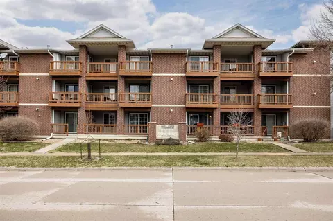 534 Westside Dr, Iowa City, IA 52246