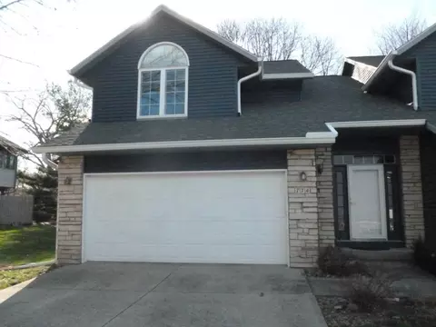 774 W Side Dr, Iowacity, IA 52245