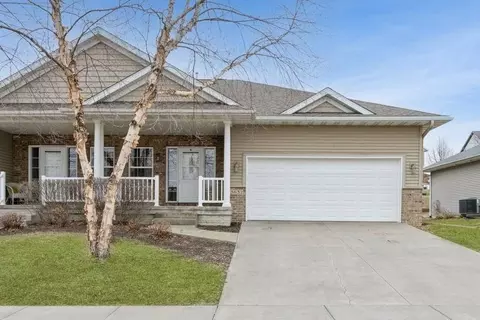 3632 Glastonbury St, Iowa City, IA 52245