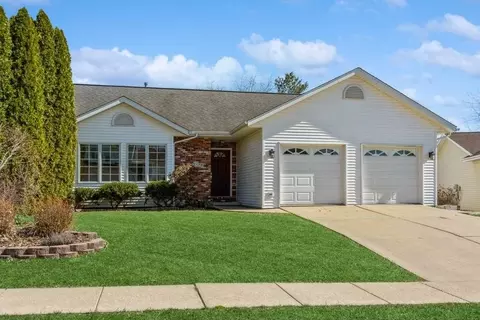 3580 Vista Park Dr, Iowa City, IA 52245
