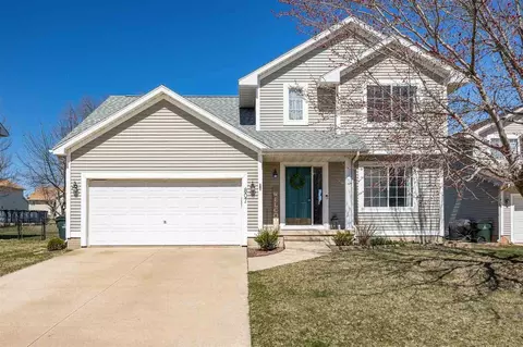 807 White Ivy Pl NE, Cedar Rapids, IA 52402