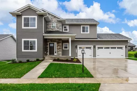 1003 Thomas Cir, Tiffin, IA 52340