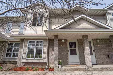 1813 Earl Rd, Iowa City, IA 52246