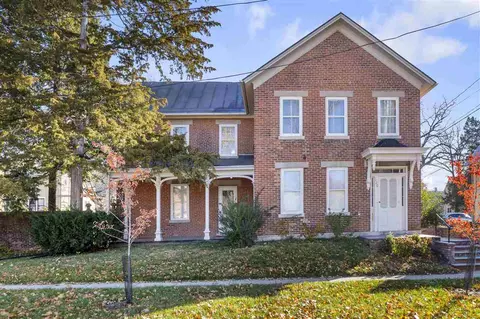 120 N Dodge St, Iowa City, IA 52245