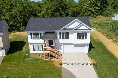 869 Nye Way, Coralville, IA 52241
