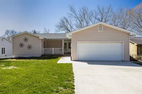 1409 E Bloomington St, Iowa City, IA 52245