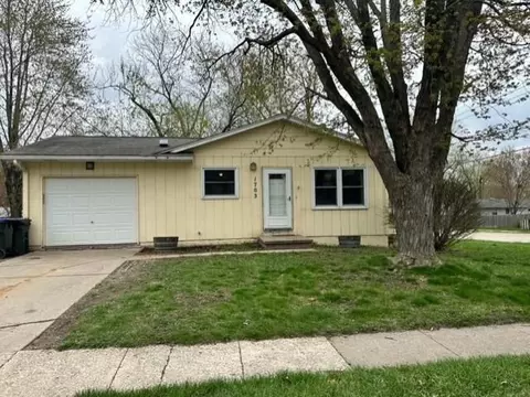 1703 Gleason Ave, Iowa City, IA 52240