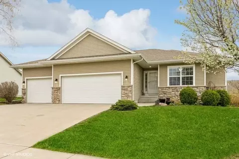 46 Ashford Pl, Iowa City, IA 52245