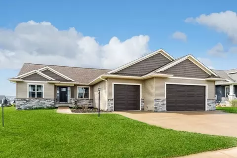 390 Whitman Ave, North Liberty, IA 52317