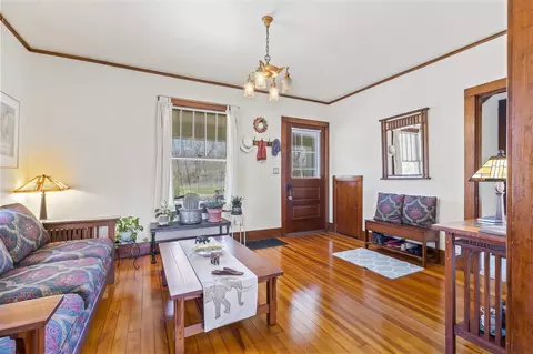 811 Brown St, Iowa City, IA 52245