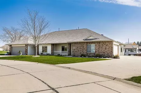 1491 Buckingham Pl, Iowa City, IA 52240