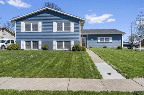 3098 27th Ave, Marion, IA 52302