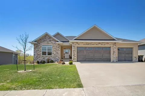 1610 Dunley Ct, Iowa City, IA 52246