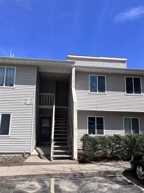 391 Willow Wind Pl, Iowa City, IA 52246