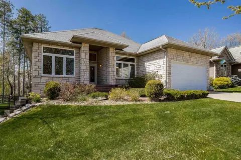 2055 Dempster Dr, Coralville, IA 52241