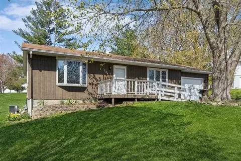 524 N Oliphant St, West Branch, IA 52358